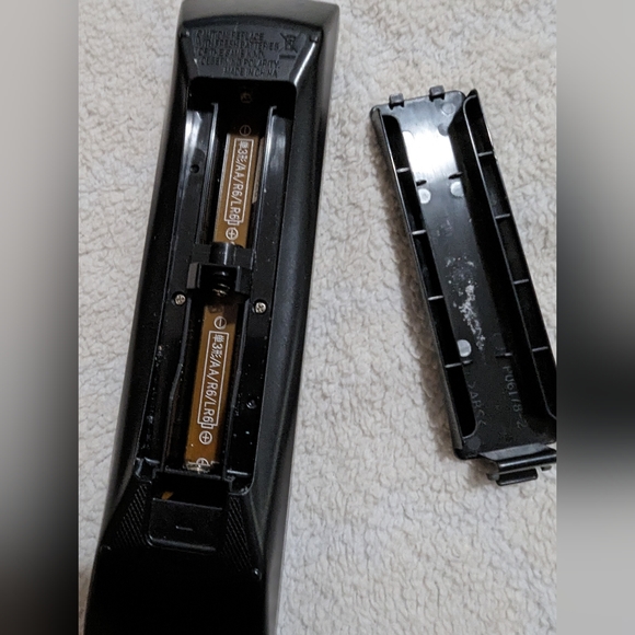 Panasonic Theater System remote Control. Number N2QAYB000214. - Picture 2 of 4